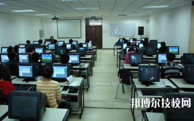 安徽金寨職業(yè)學(xué)校2021年計(jì)算機(jī)軟硬件設(shè)計(jì)相關(guān)專業(yè)介紹