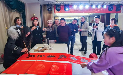 桐城市文聯(lián)文藝志愿服務(wù)進(jìn)企業(yè)，搭建文化藝術(shù)交流新橋梁